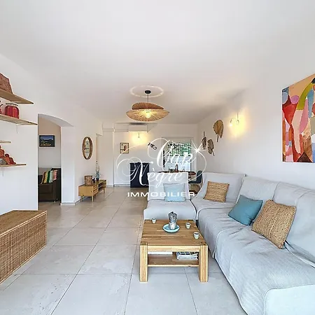 Elegante Pour 4 Personnes Avec Vue A La Fossette Villa Aigue-Belle